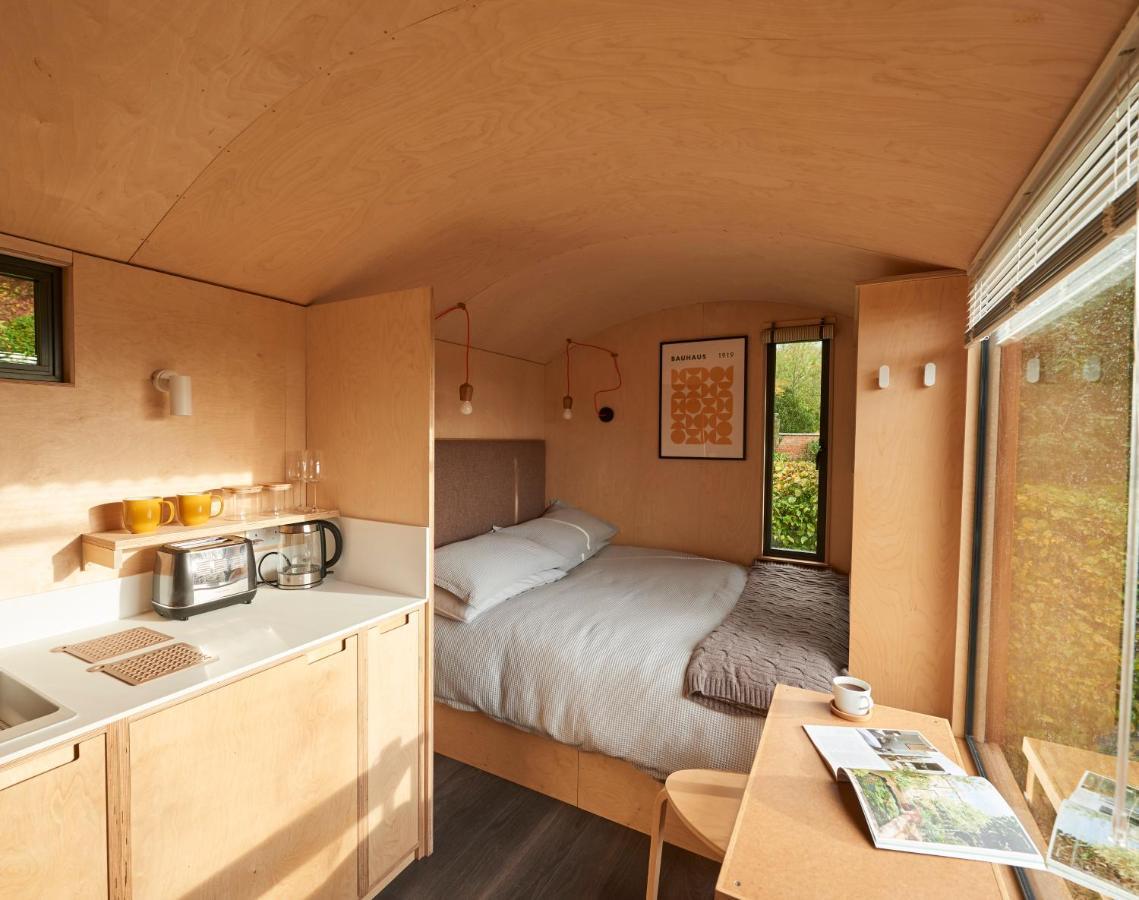 Hut64 Villa Alderbury Exterior foto